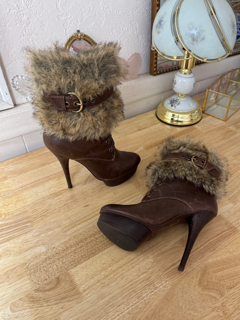 2000’s Dreamy Bakers Size 6.5 Brown Faux Fur Platform Stiletto Ankle Boots Indie
